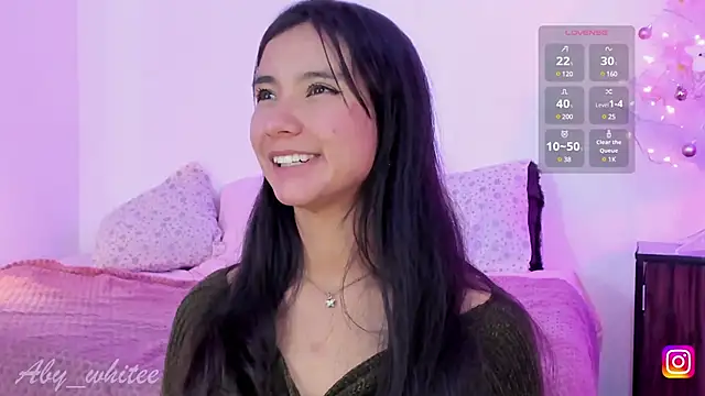 AbyWhitee online show from December 15, 2024, 10:39 am