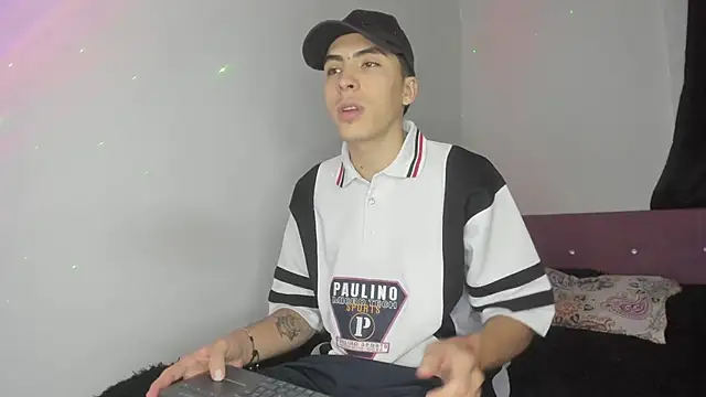 HeellBoy  online show from May 7, 2026, 6:30 am