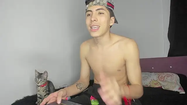 HeellBoy  online show from May 14, 2026, 3:57 am