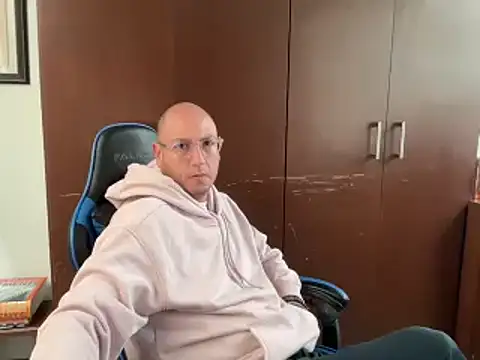 alanan881 online show from January 18, 2025, 4:42 pm