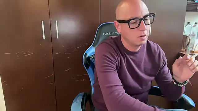 Snapshot of alanan881 chatting on February 4, 2026, 11:31 pm alanan881 online show from February 4, 2026, 11:31 pm