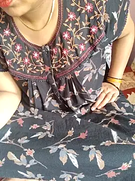 Snapshot of samitasharma chatting on May 17, 2026, 7:17 am samitasharma online show from May 17, 2026, 7:17 am
