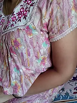 Snapshot of samitasharma chatting on May 28, 2026, 6:54 am samitasharma online show from May 28, 2026, 6:54 am