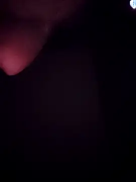 Snapshot of santi283 chatting on April 12, 2026, 6:29 am santi283 online show from April 12, 2026, 6:29 am