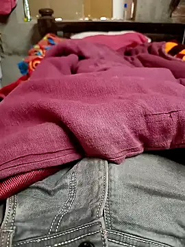 Muslim Indian Cock online show from December 25, 2024, 8:07 am