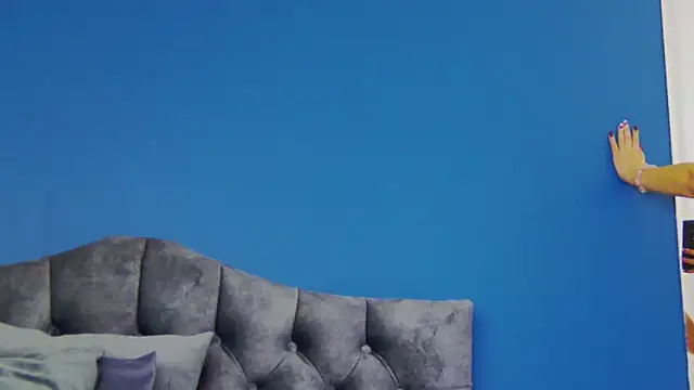 CelineMeyerr online show from October 31, 2025, 6:25 am