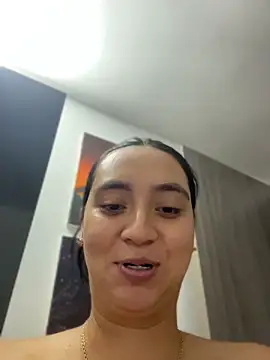 karla nill online show from April 9, 2026, 6:24 pm