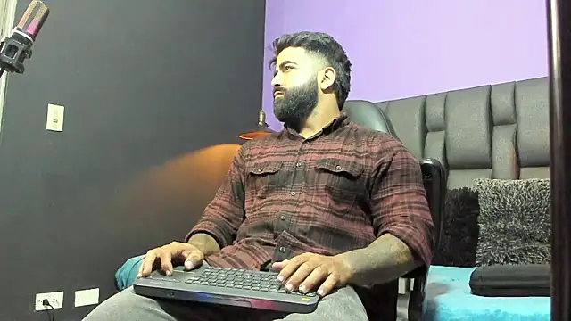 Lyon vach online show from March 12, 2026, 1:56 am