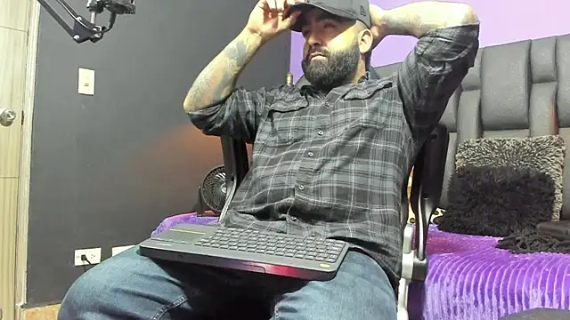 Lyon vach online show from April 16, 2026, 2:01 am