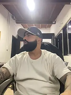 Snapshot of Lyon_vach chatting on May 29, 2026, 1:58 am Lyon vach online show from May 29, 2026, 1:58 am