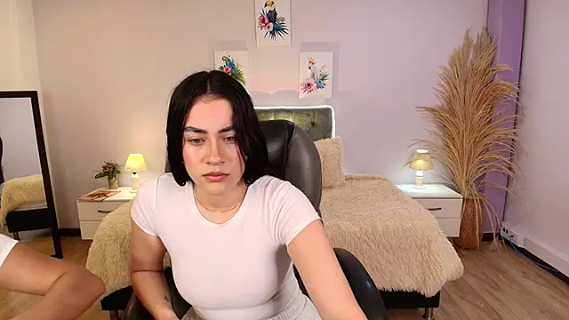 Snapshot of Icysweetcam chatting on April 30, 2026, 11:05 am Icysweetcam online show from April 30, 2026, 11:05 am