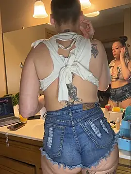 Snapshot of JusticeXXX68 chatting on December 15, 2024, 3:24 am JusticeXXX68 online show from December 15, 2024, 3:24 am