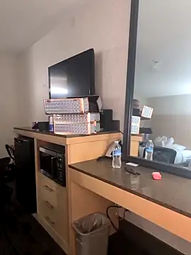 Snapshot of JusticeXXX68 chatting on October 11, 2025, 1:53 pm JusticeXXX68 online show from October 11, 2025, 1:53 pm