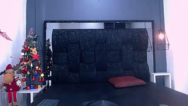 Snapshot of Molly_Spears chatting on December 5, 2025, 7:43 pm Molly Spears online show from December 5, 2025, 7:43 pm