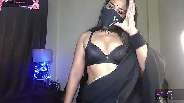 Black-Pearll online show from January 19, 2026, 4:38 am