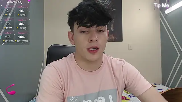 nolan twink1 online show from December 5, 2024, 5:50 pm