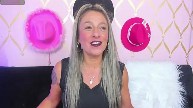 Snapshot of ladylians chatting on January 11, 2025, 6:23 pm ladylians online show from January 11, 2025, 6:23 pm