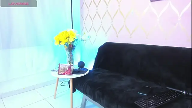 Snapshot of ladylians chatting on January 20, 2025, 7:46 pm ladylians online show from January 20, 2025, 7:46 pm