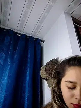 Snapshot of LaurenWelly_ chatting on September 14, 2025, 11:15 pm LaurenWelly online show from September 14, 2025, 11:15 pm