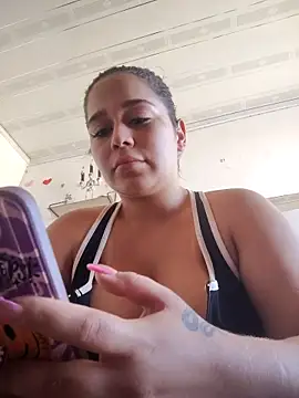 Snapshot of LaurenWelly_ chatting on October 17, 2025, 8:11 pm LaurenWelly online show from October 17, 2025, 8:11 pm