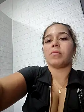 Snapshot of LaurenWelly_ chatting on November 5, 2025, 9:15 pm LaurenWelly online show from November 5, 2025, 9:15 pm