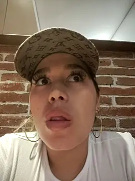 Snapshot of LaurenWelly_ chatting on November 24, 2025, 9:58 pm LaurenWelly online show from November 24, 2025, 9:58 pm