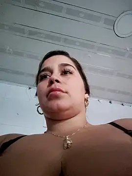 Snapshot of LaurenWelly_ chatting on March 16, 2026, 11:09 pm LaurenWelly online show from March 16, 2026, 11:09 pm