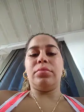 Snapshot of LaurenWelly_ chatting on March 18, 2026, 4:32 pm LaurenWelly online show from March 18, 2026, 4:32 pm