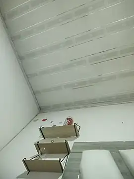 Snapshot of LaurenWelly_ chatting on April 1, 2026, 11:24 pm LaurenWelly online show from April 1, 2026, 11:24 pm