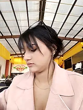 Snapshot of Nicky-7 chatting on January 14, 2025, 5:45 pm Nicky-7 online show from January 14, 2025, 5:45 pm