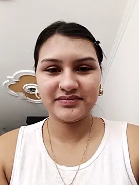 Snapshot of Nicky-7 chatting on February 14, 2026, 5:10 pm Nicky-7 online show from February 14, 2026, 5:10 pm