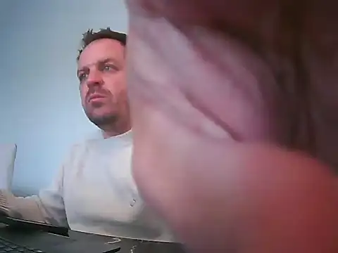 ciru2023 online show from October 28, 2025, 6:21 pm