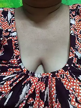 Snapshot of Rinki_Guptaa chatting on March 16, 2025, 6:44 pm Rinki Guptaa online show from March 16, 2025, 6:44 pm