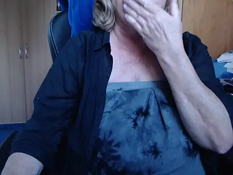 Snapshot of _sunshine__ chatting on April 24, 2026, 6:21 pm sunshine online show from April 24, 2026, 6:21 pm