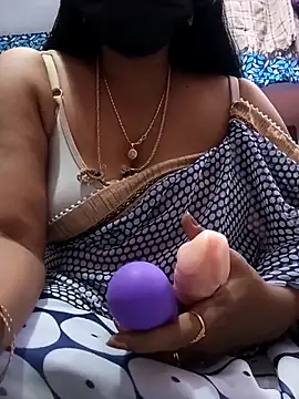 Tamil sreelekha online show from November 26, 2025, 4:41 pm