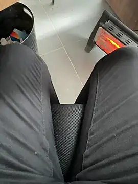 Snapshot of homidor chatting on March 20, 2025, 1:15 pm homidor online show from March 20, 2025, 1:15 pm