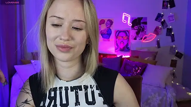 SashaBrooks online show from January 13, 2026, 2:00 pm