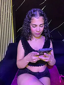 NINA 18 YEARS online show from March 21, 2025, 11:45 pm