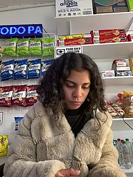 NINA 18 YEARS online show from February 10, 2026, 7:51 pm