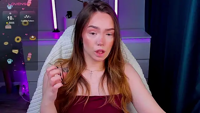 Evia r0se online show from March 21, 2026, 8:52 am