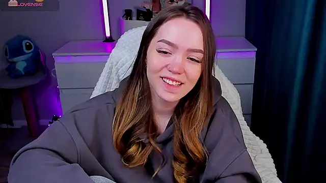 Evia r0se online show from March 26, 2026, 5:57 am