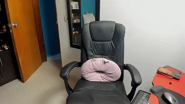 Snapshot of peanut_tangerine chatting on January 10, 2026, 12:01 am peanut tangerine online show from January 10, 2026, 12:01 am