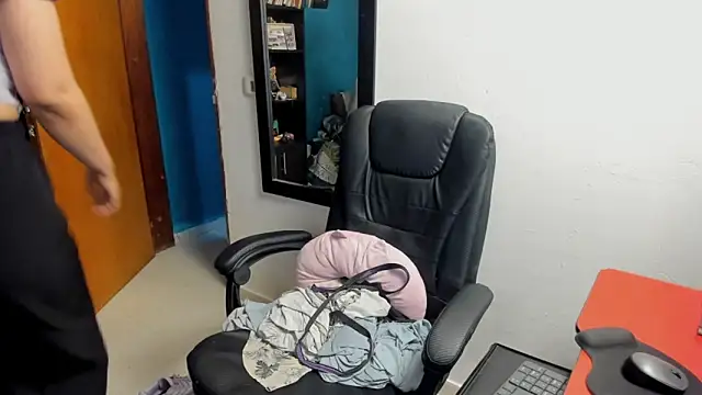 Snapshot of peanut_tangerine chatting on January 11, 2026, 12:26 am peanut tangerine online show from January 11, 2026, 12:26 am