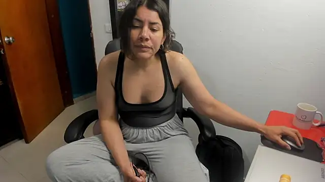 Snapshot of peanut_tangerine chatting on January 19, 2026, 12:03 am peanut tangerine online show from January 19, 2026, 12:03 am