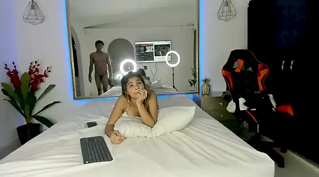 Snapshot of mia_and_masterboy chatting on December 3, 2024, 3:44 pm mia and masterboy online show from December 3, 2024, 3:44 pm