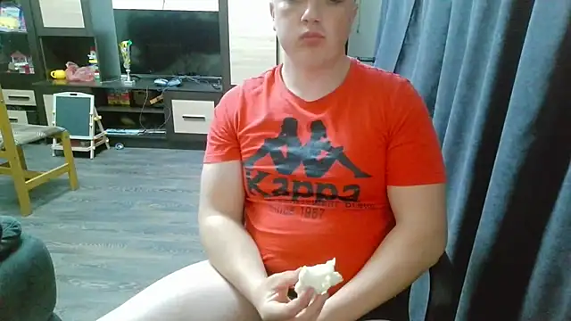 Snapshot of gamblingbum chatting on May 3, 2026, 6:03 pm gamblingbum online show from May 3, 2026, 6:03 pm