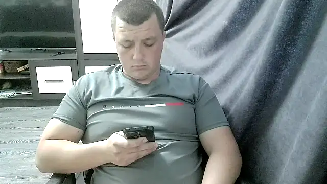 Snapshot of gamblingbum chatting on May 11, 2026, 9:48 am gamblingbum online show from May 11, 2026, 9:48 am