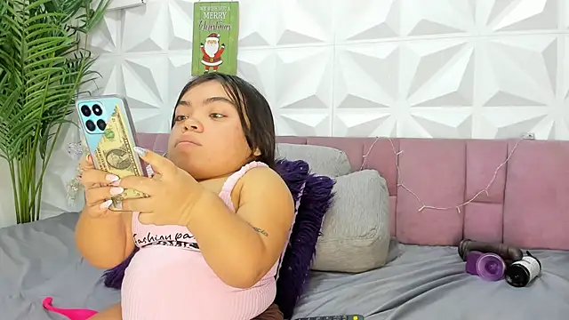 Snapshot of Michelle_Brooks chatting on December 28, 2024, 2:21 pm Michelle Brooks online show from December 28, 2024, 2:21 pm