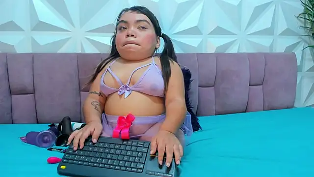 Snapshot of Michelle_Brooks chatting on January 9, 2025, 11:34 pm Michelle Brooks online show from January 9, 2025, 11:34 pm