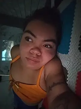 Michelle Brooks online show from November 17, 2025, 1:28 pm